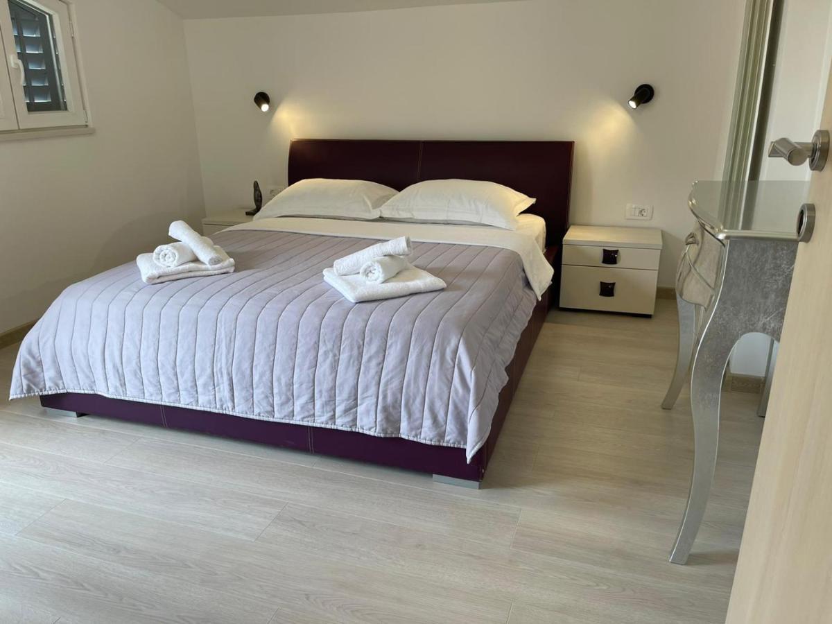 Villa Jadranka Apartments Tučepi エクステリア 写真