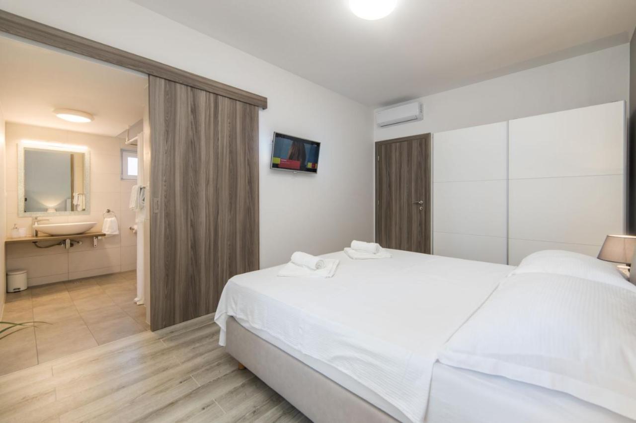 Villa Jadranka Apartments Tučepi エクステリア 写真