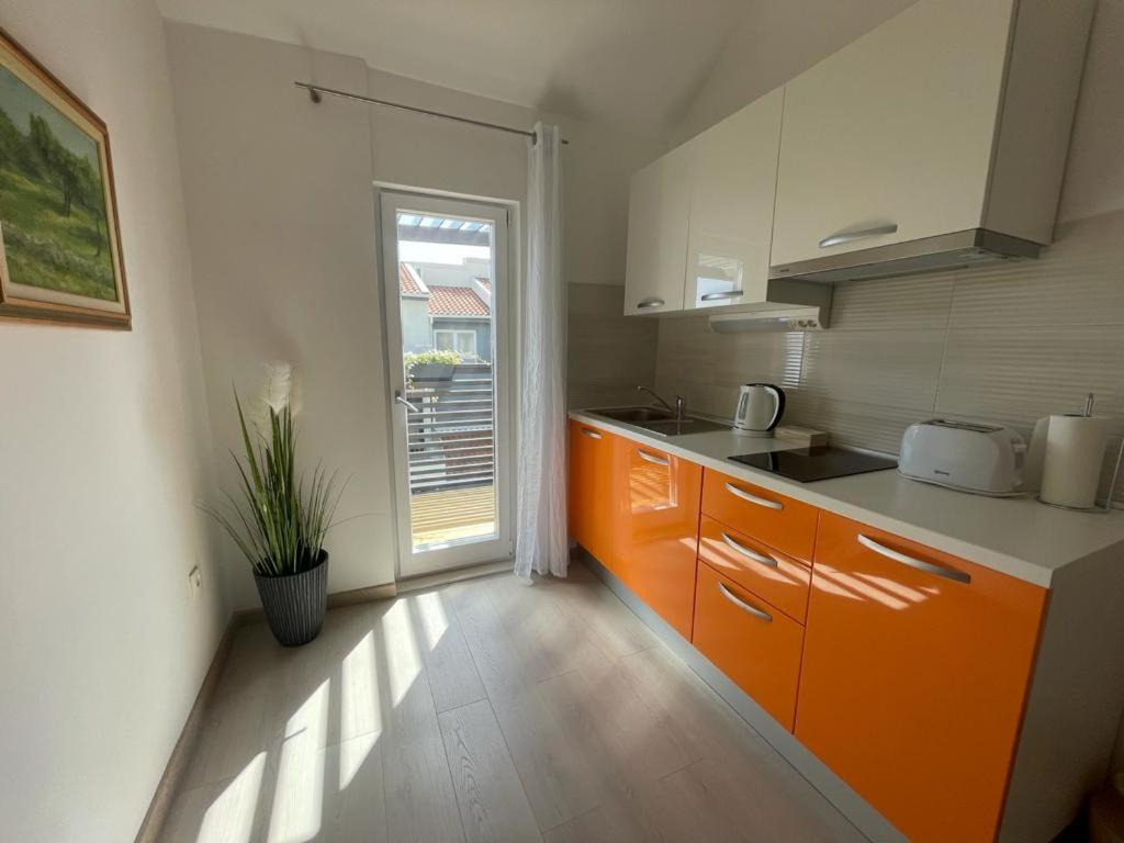 Villa Jadranka Apartments Tučepi エクステリア 写真